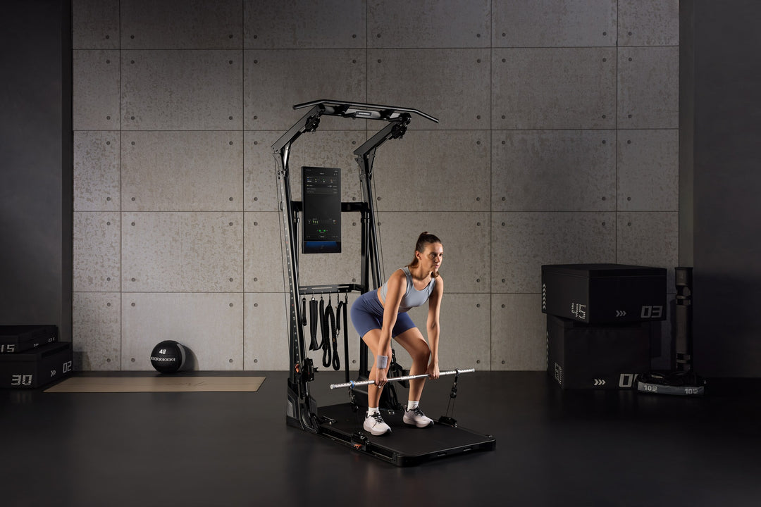 Deadlift op Gym&nbsp;Monster&nbsp;Ultra in een betonnen studio
