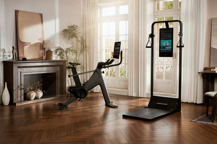 Gym&nbsp;Monster en VeloNix in een historisch ingerichte gastenkamer