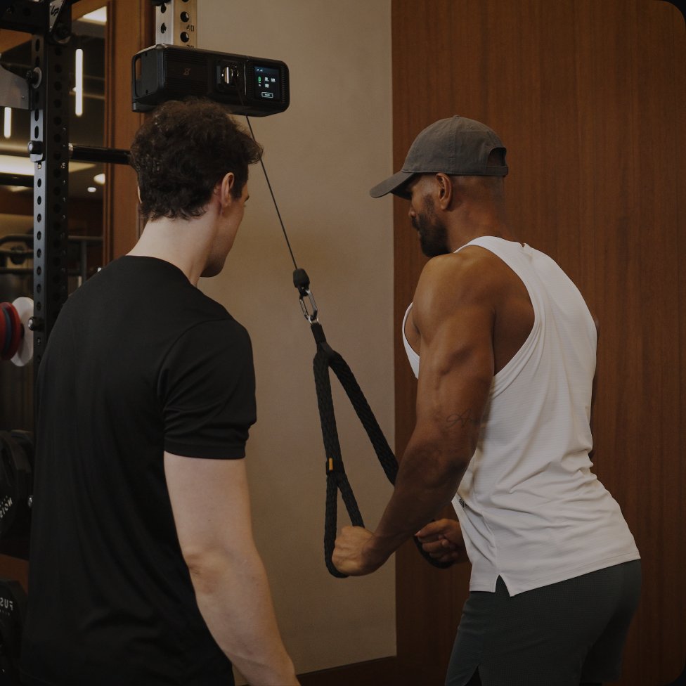 Atleet doet snelheidstraining met Gym Nano
